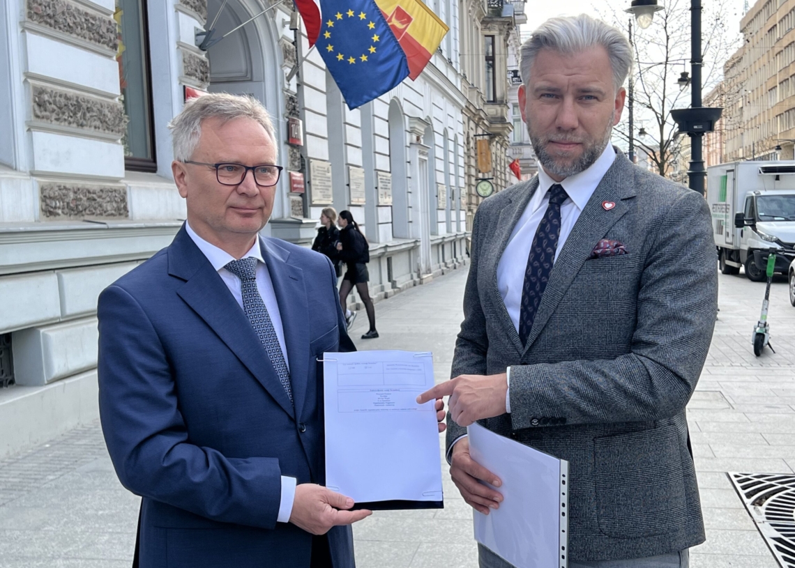Kandydaci Bartosz Domaszewicz i Jarosław Berger domagają się rezygnacji Agnieszki Wojciechowskiej van Heukelom z kandydatury na prezydenta Łodzi
