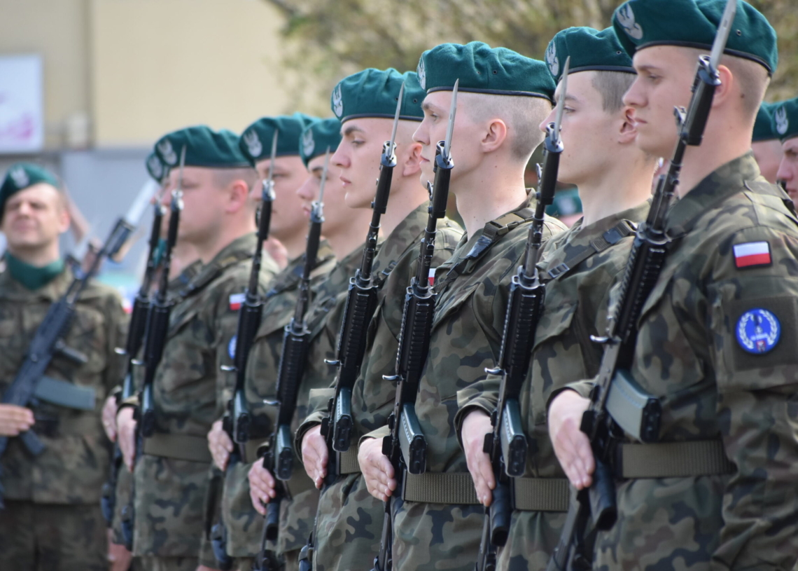 130 żołnierzy Dobrowolnej Zasadniczej Służby Wojskowej złożyło przysięgę