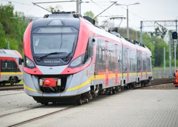 Na majówkę pociągiem. Łódzka Kolej Aglomeracyjna wzmacnia swoje składy
