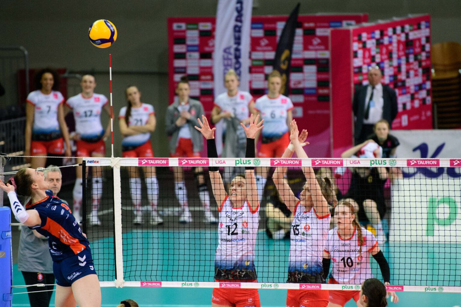 LKS Commercecon Lodz vs MOYA Radomka Radom 54