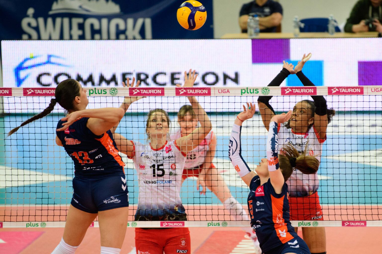 LKS Commercecon Lodz vs MOYA Radomka Radom 61