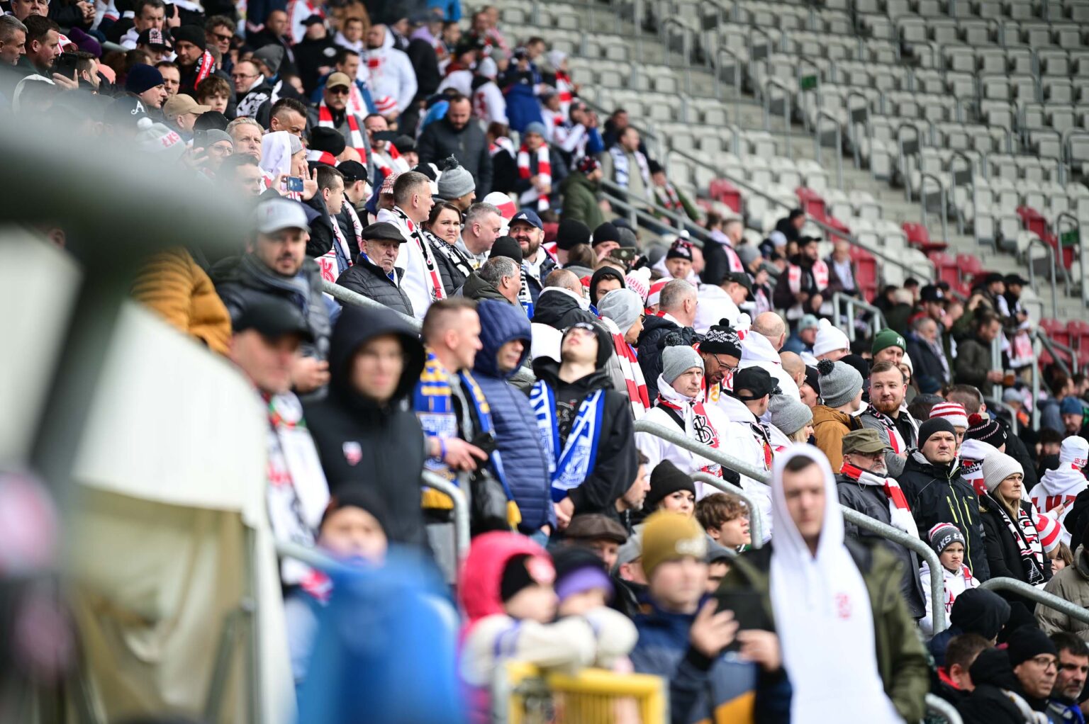LKS Lodz vs Lech Poznan doping 104