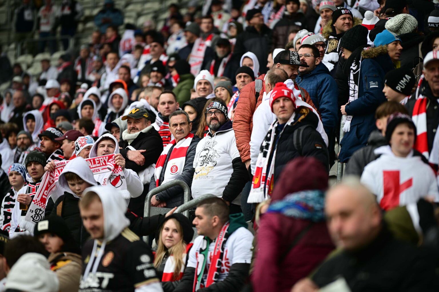LKS Lodz vs Lech Poznan doping 107