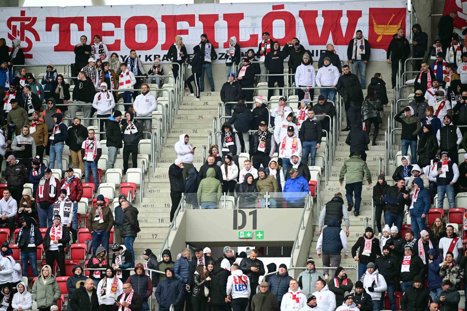 LKS Lodz vs Lech Poznan doping 108
