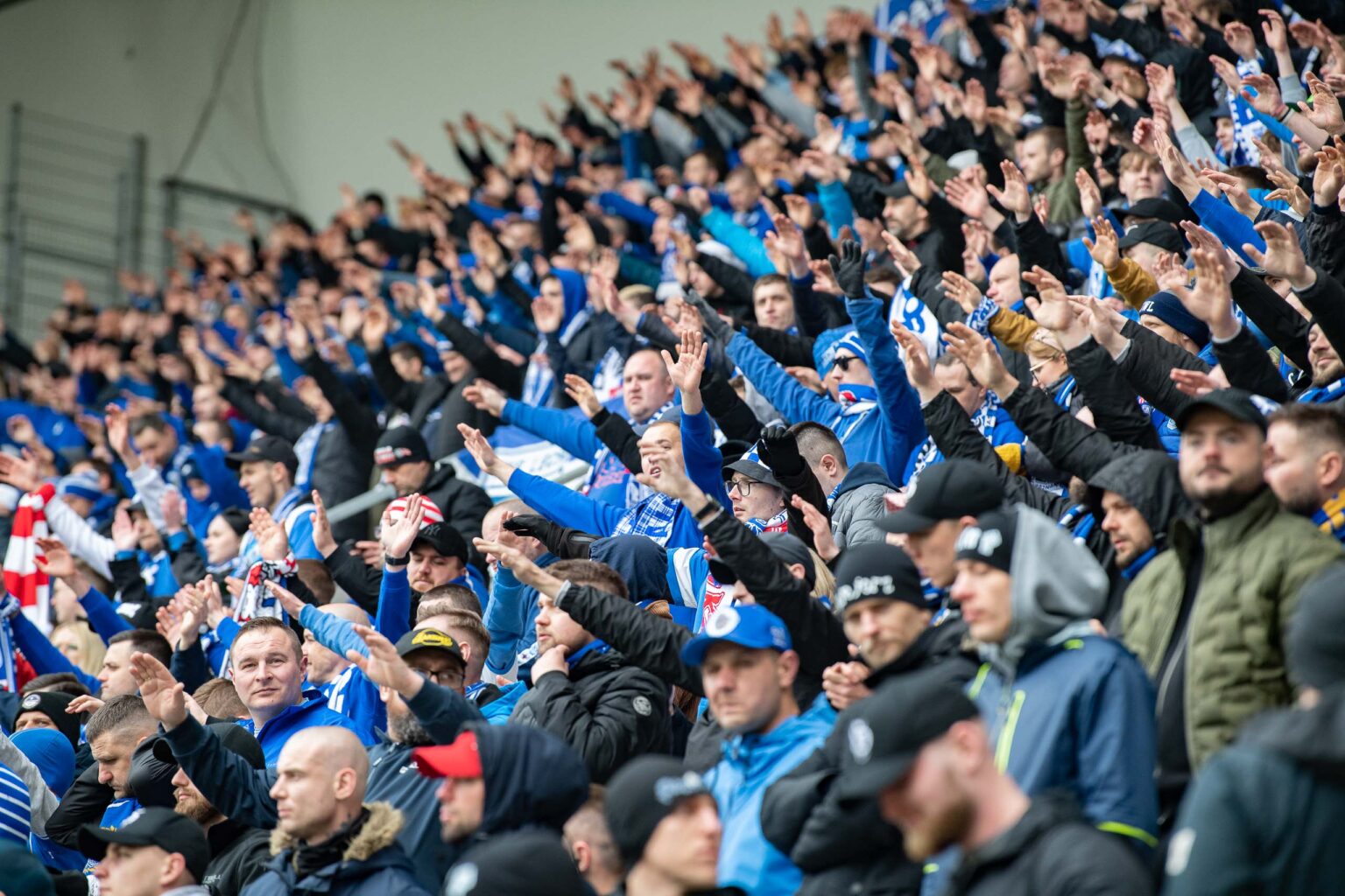 LKS Lodz vs Lech Poznan doping 12