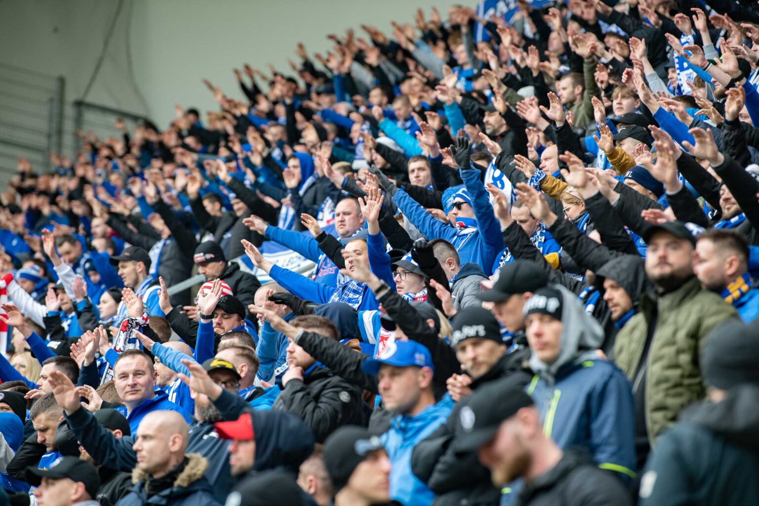 LKS Lodz vs Lech Poznan doping 13
