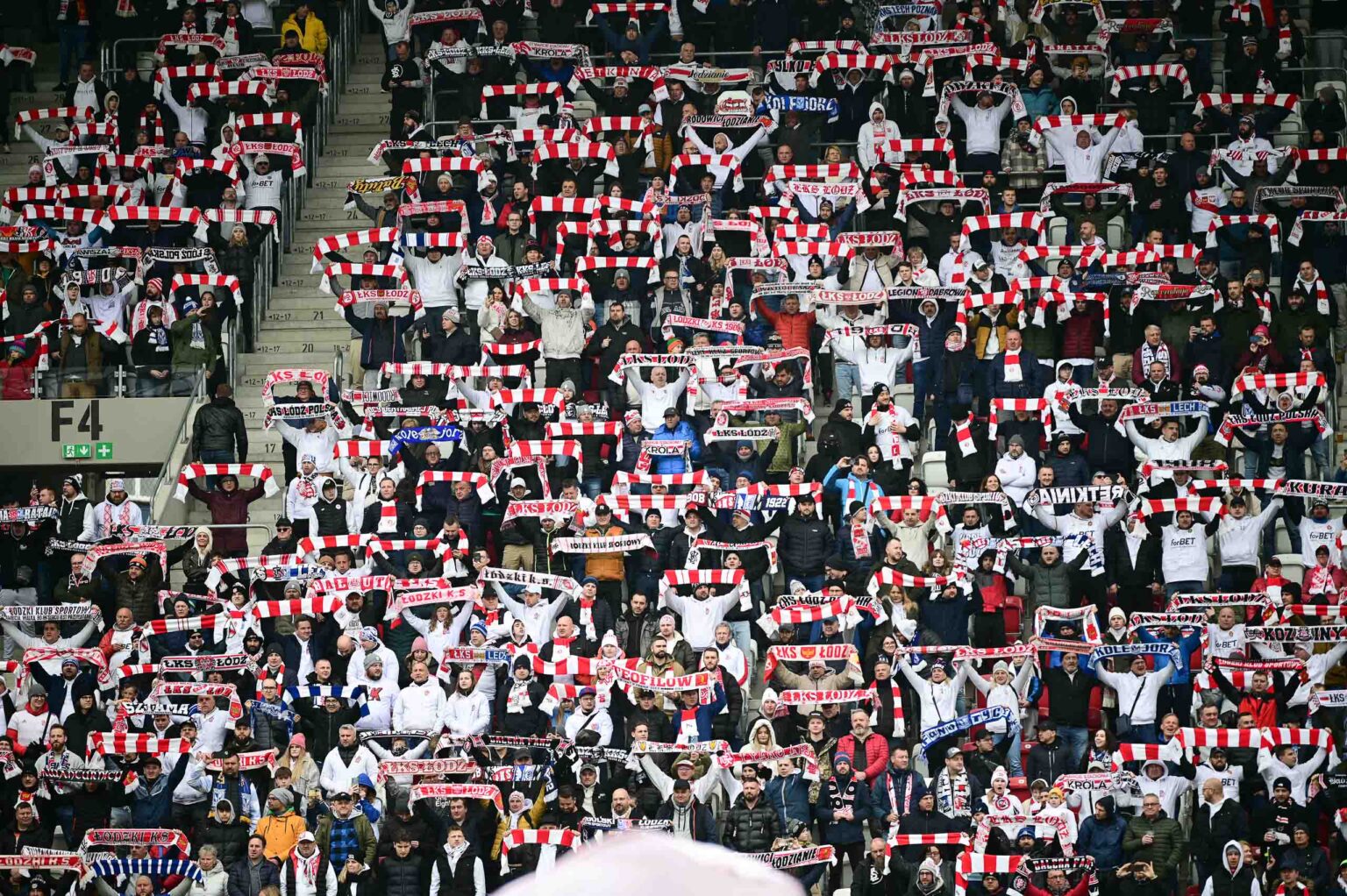 LKS Lodz vs Lech Poznan doping 142