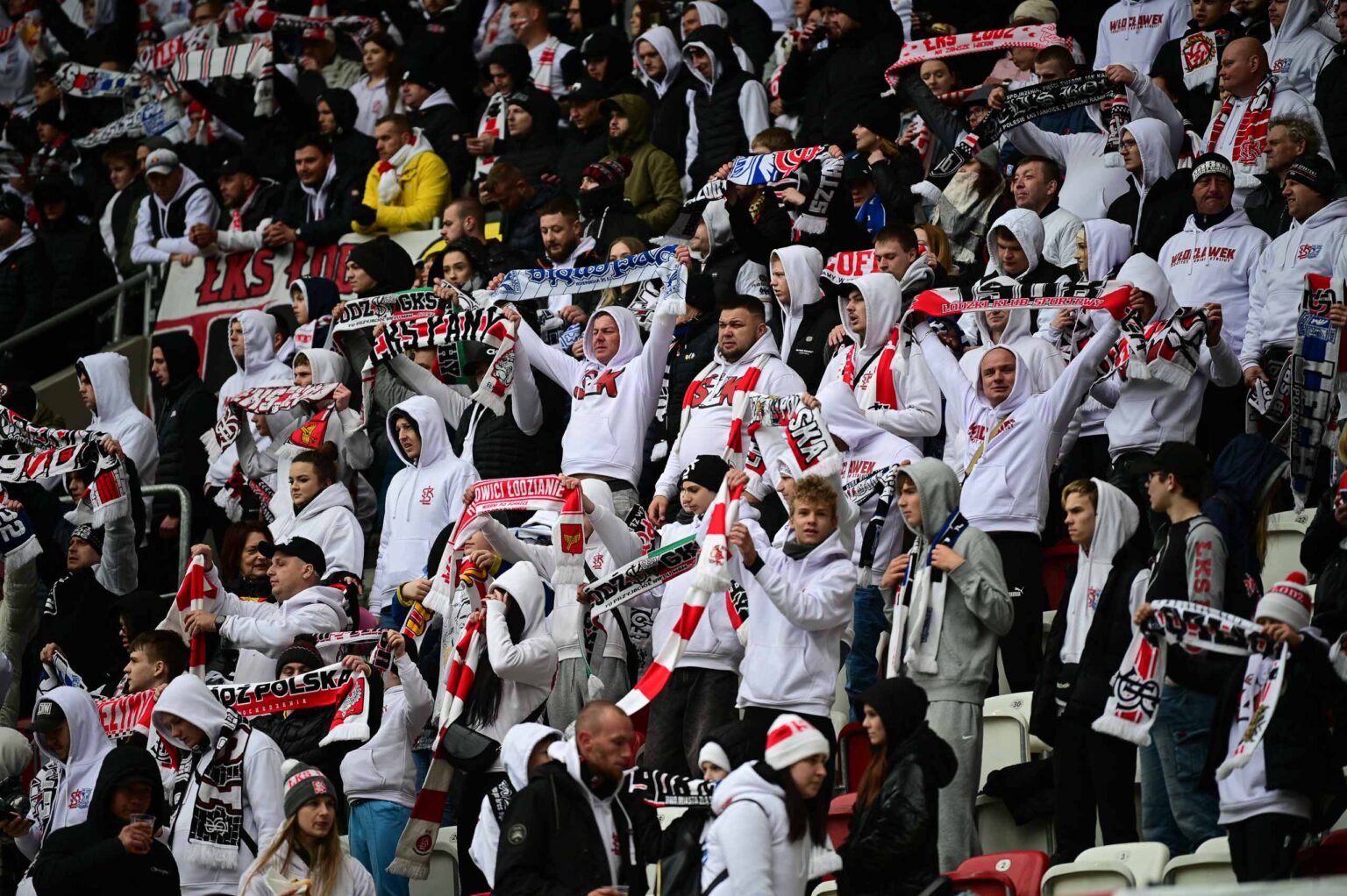 LKS Lodz vs Lech Poznan doping 148