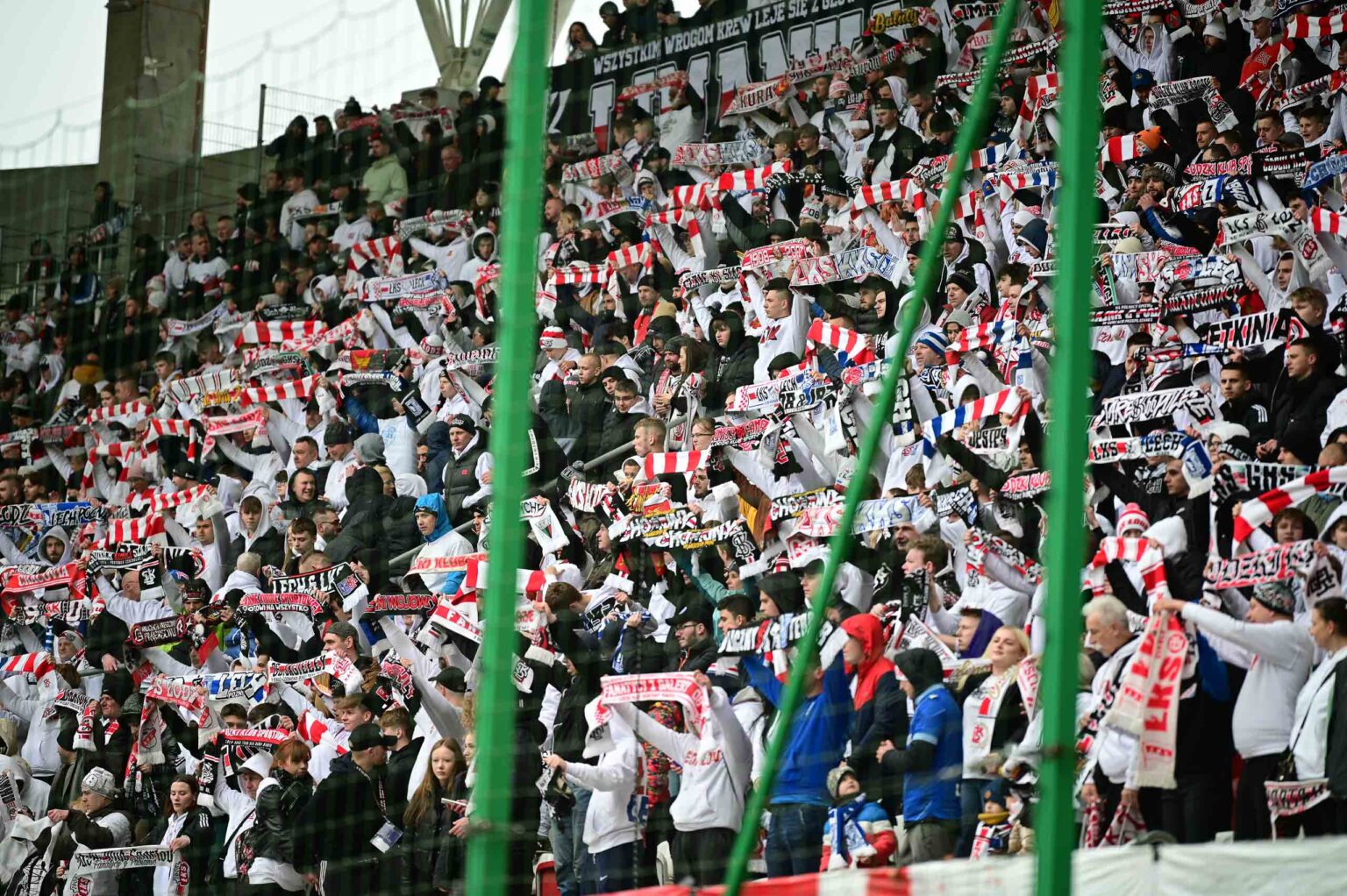 LKS Lodz vs Lech Poznan doping 151