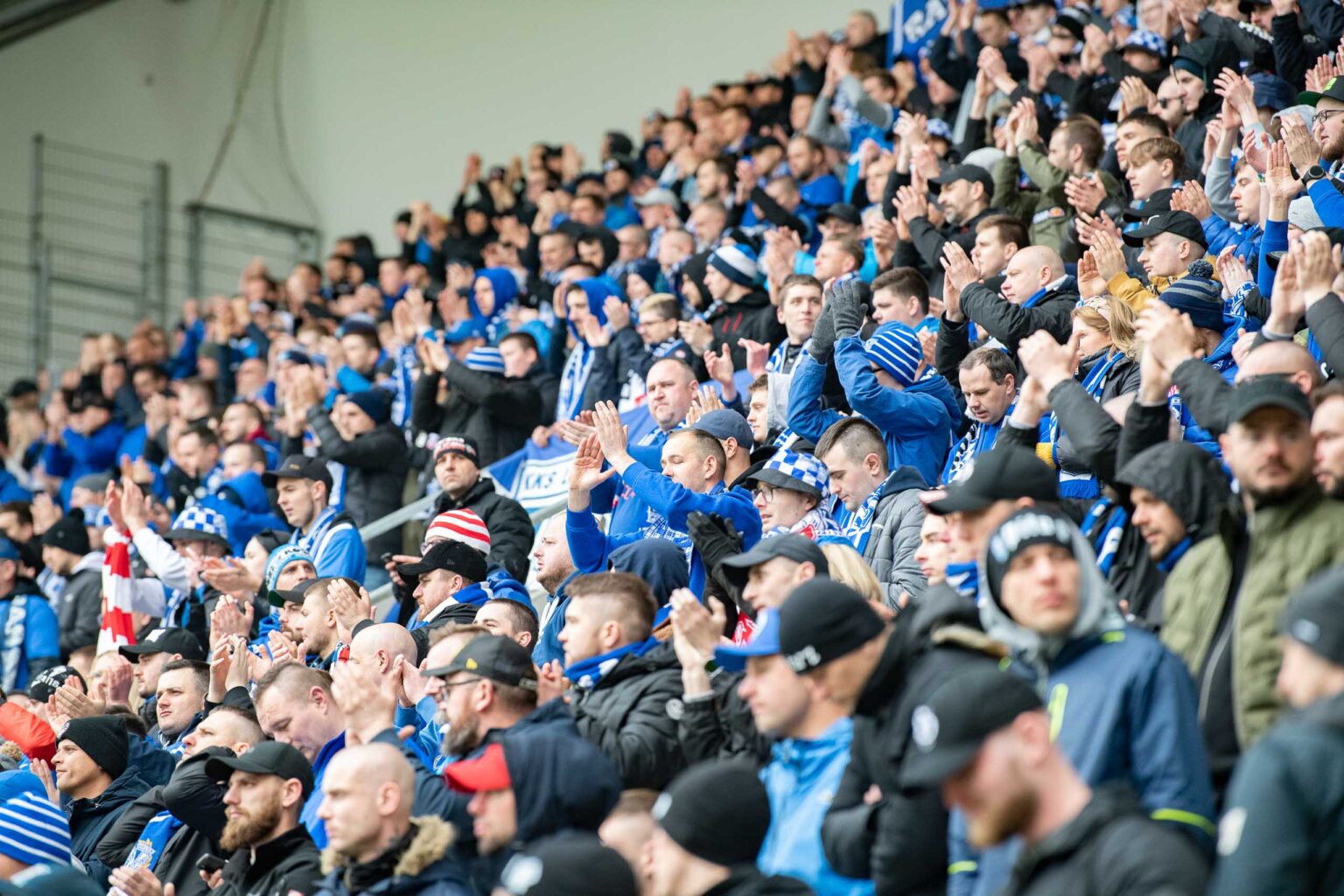 LKS Lodz vs Lech Poznan doping 18