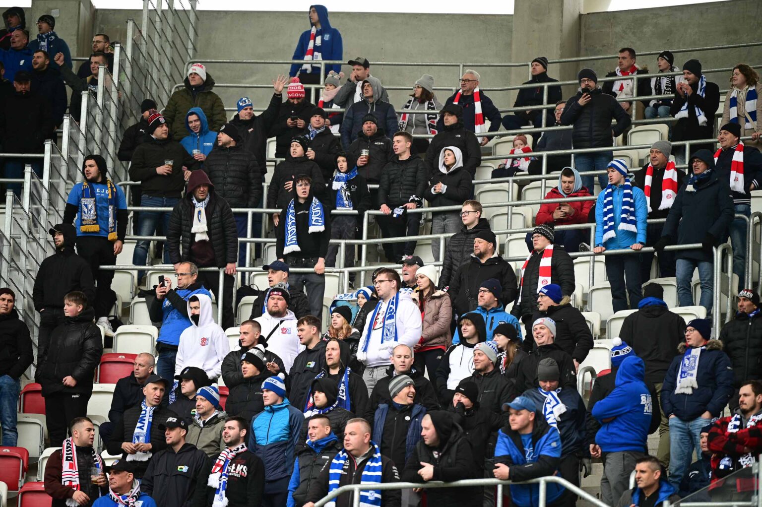 LKS Lodz vs Lech Poznan doping 186
