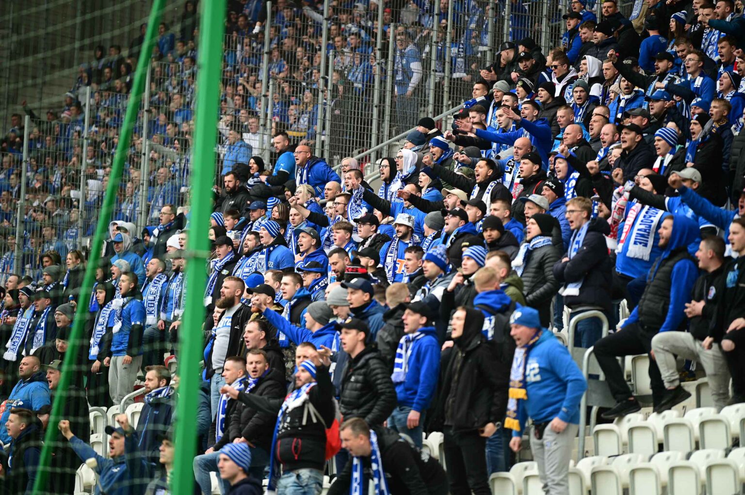 LKS Lodz vs Lech Poznan doping 198
