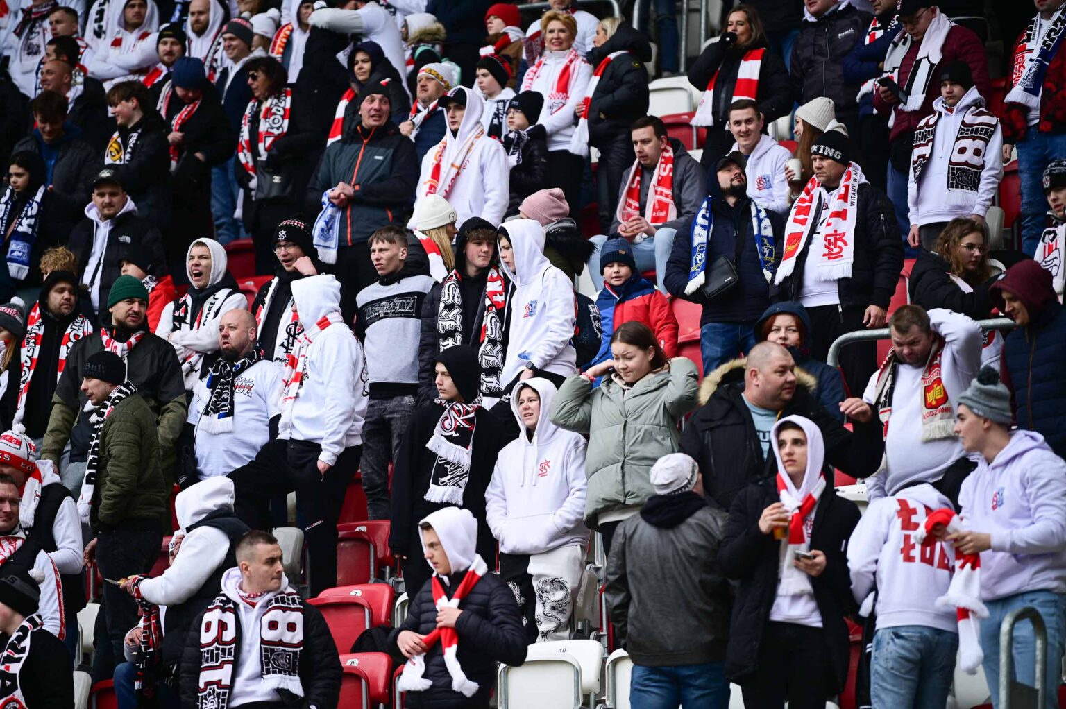 LKS Lodz vs Lech Poznan doping 27