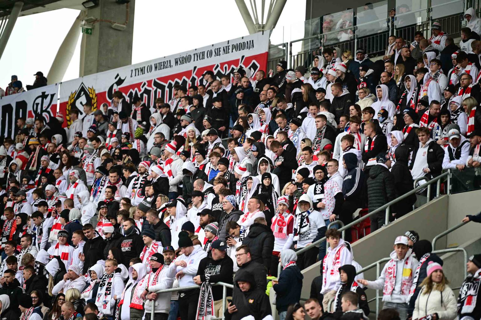 LKS Lodz vs Lech Poznan doping 30