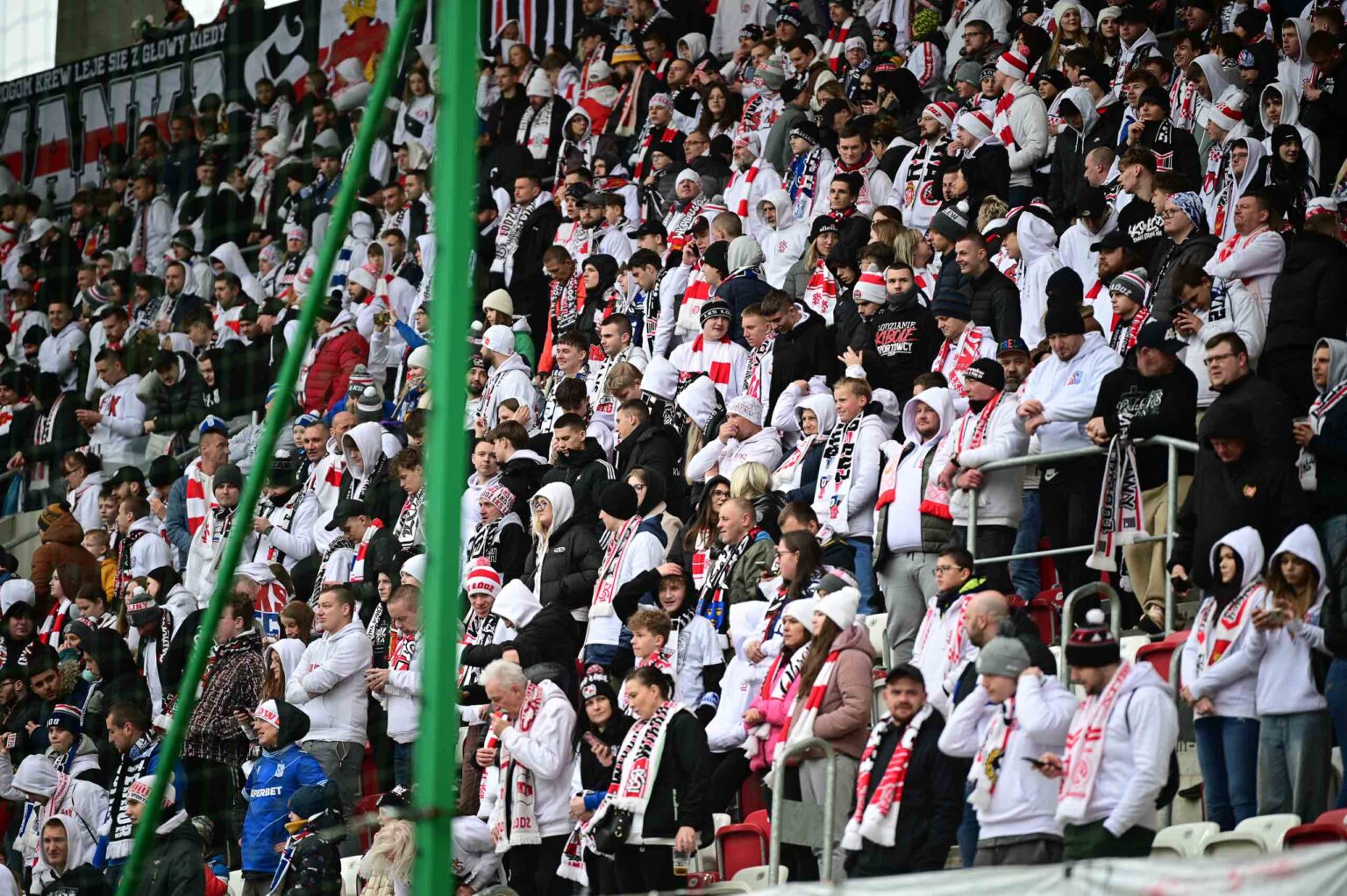 LKS Lodz vs Lech Poznan doping 31
