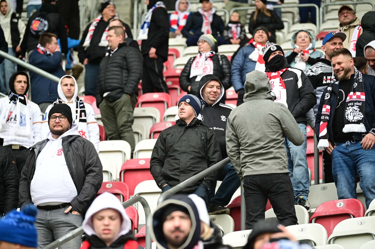 LKS Lodz vs Lech Poznan doping 39
