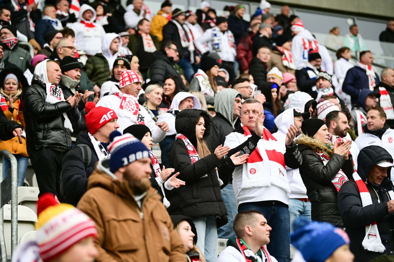 LKS Lodz vs Lech Poznan doping 67