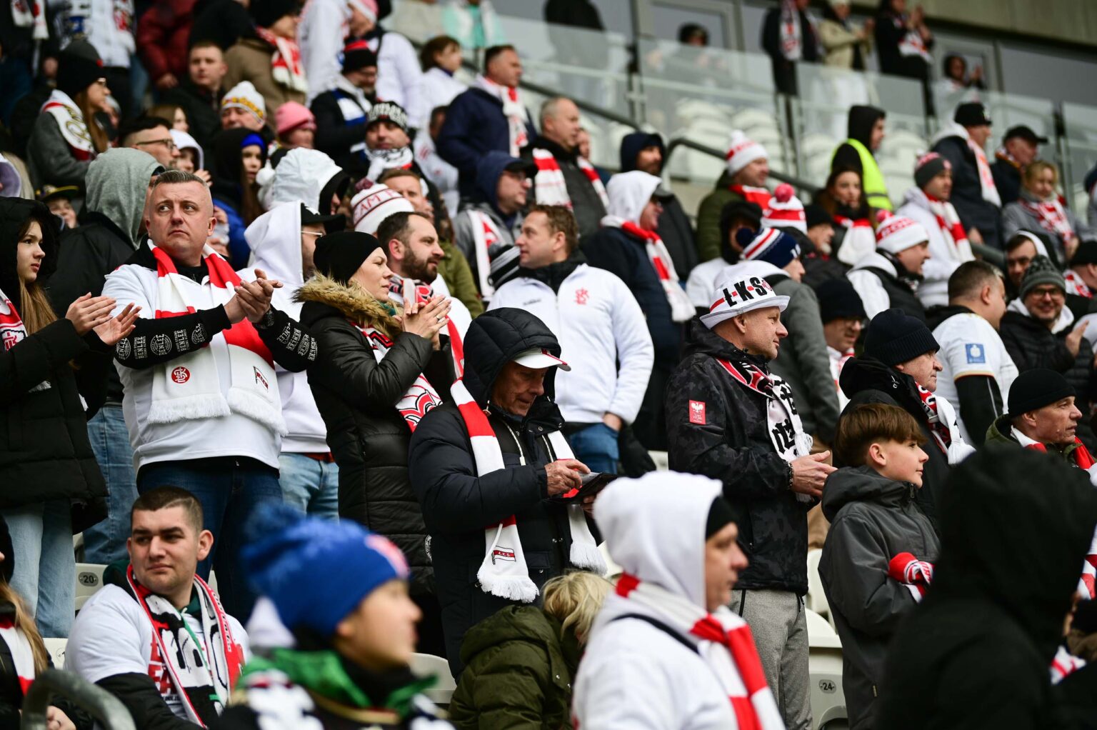 LKS Lodz vs Lech Poznan doping 68
