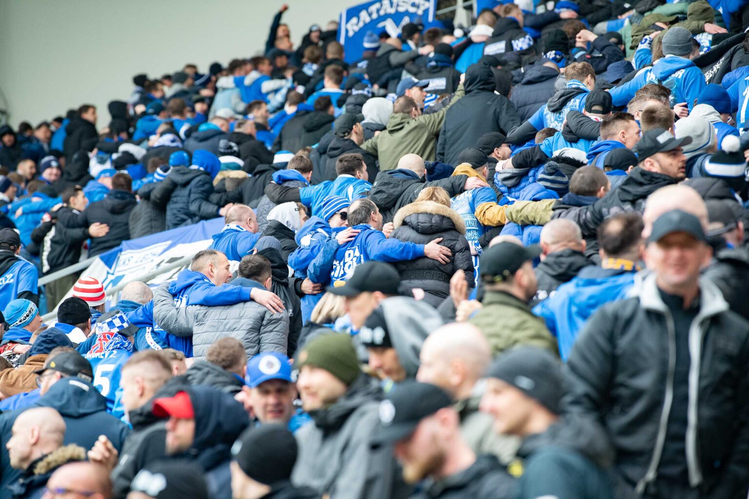 LKS Lodz vs Lech Poznan doping 7