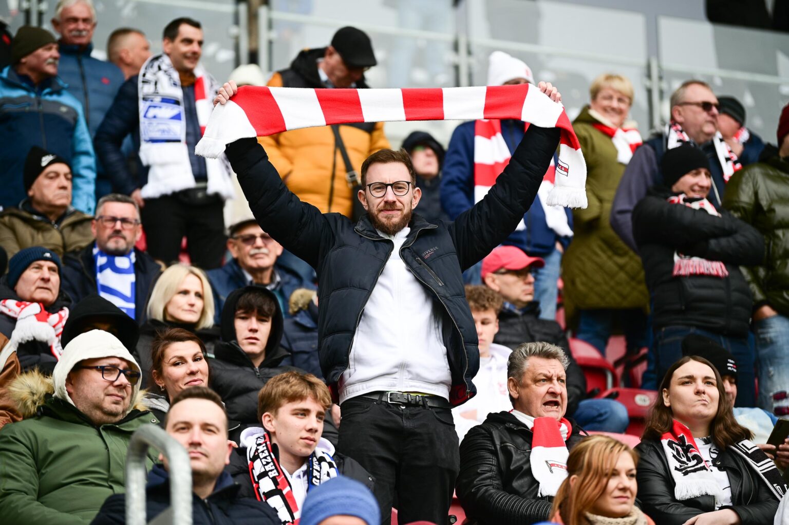 LKS Lodz vs Lech Poznan doping 76