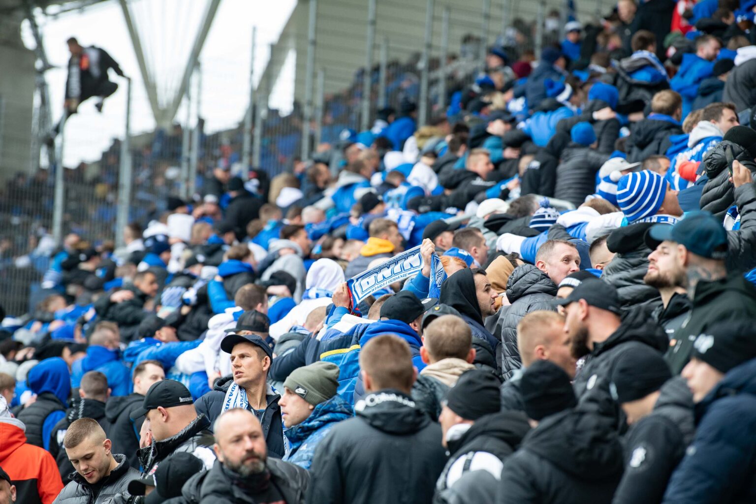 LKS Lodz vs Lech Poznan doping 8