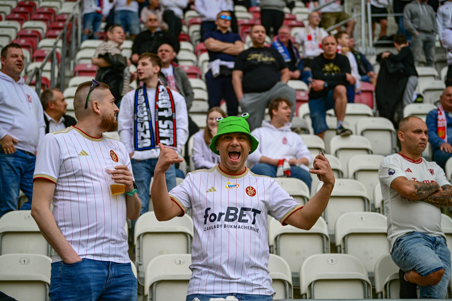 LKS Lodz vs Radomiak Radom doping 18