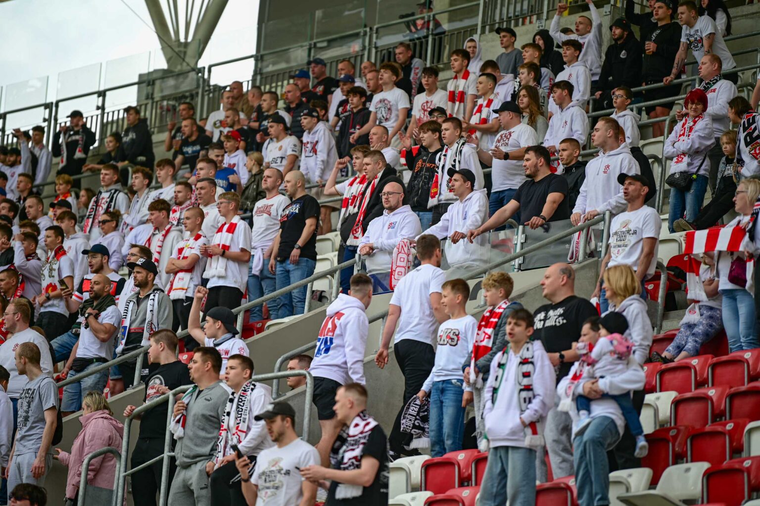 LKS Lodz vs Radomiak Radom doping 7