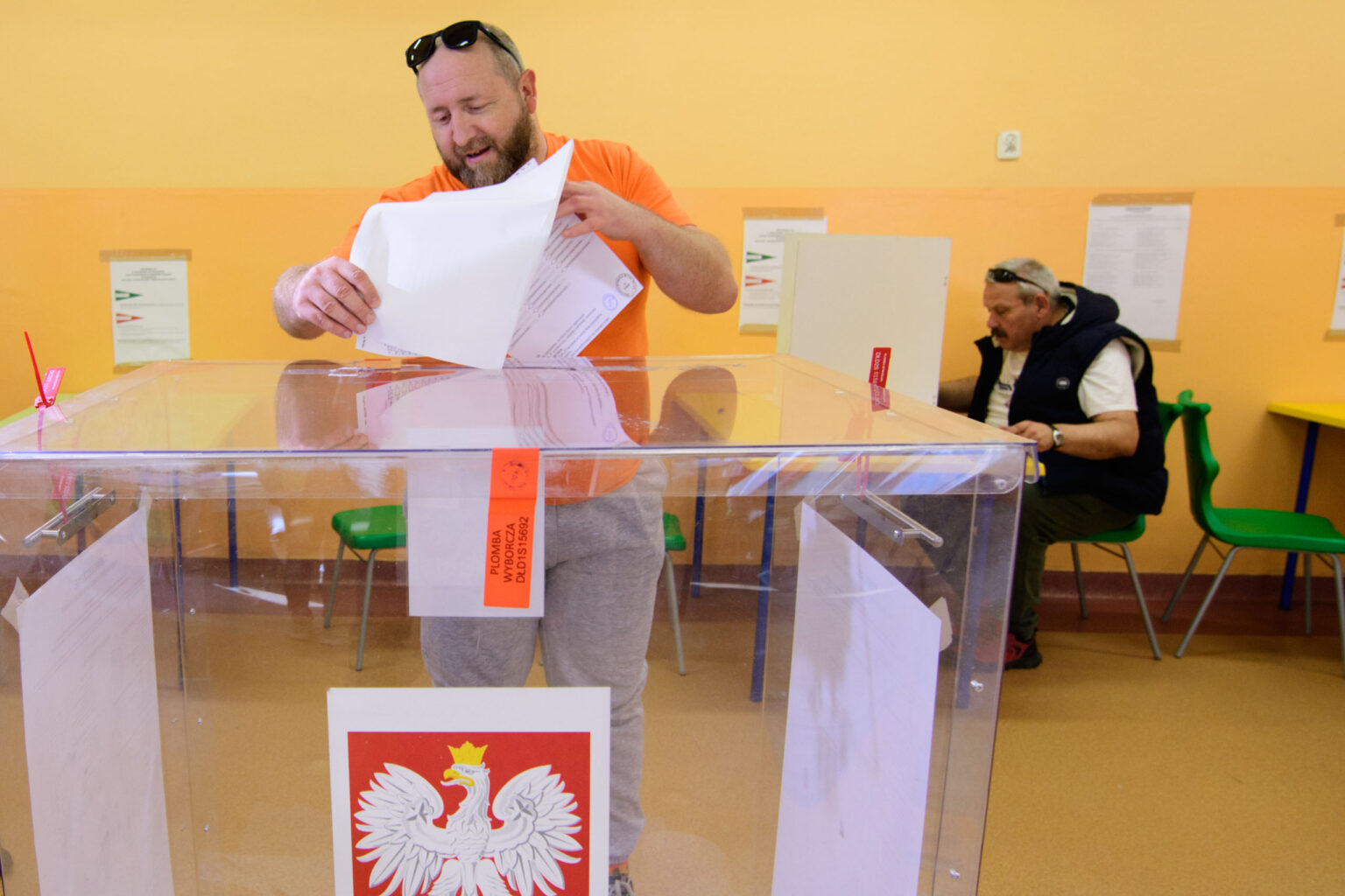 Lodzianie glosuja w wyborach samorzadowych 2024 8