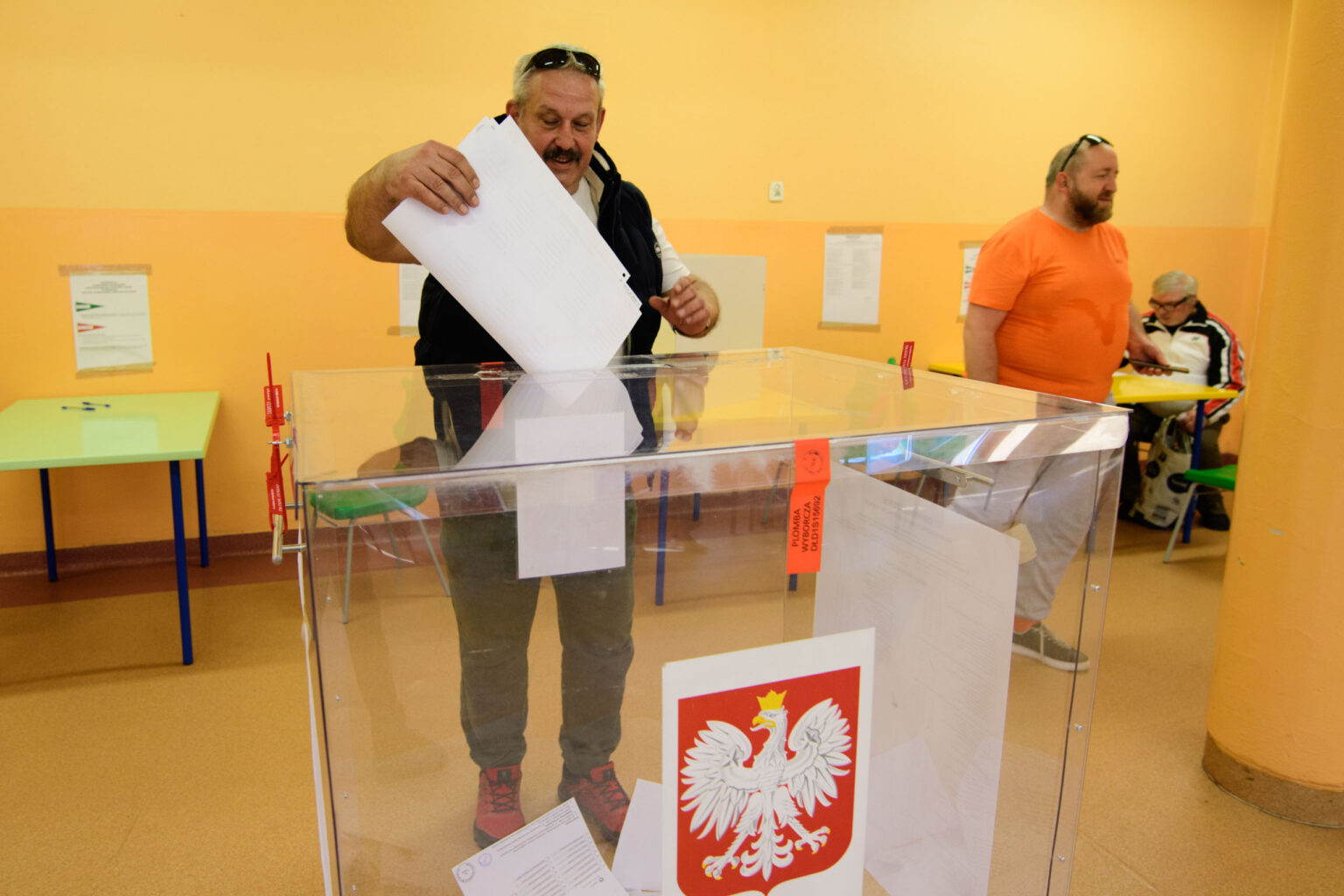 Lodzianie glosuja w wyborach samorzadowych 2024 9