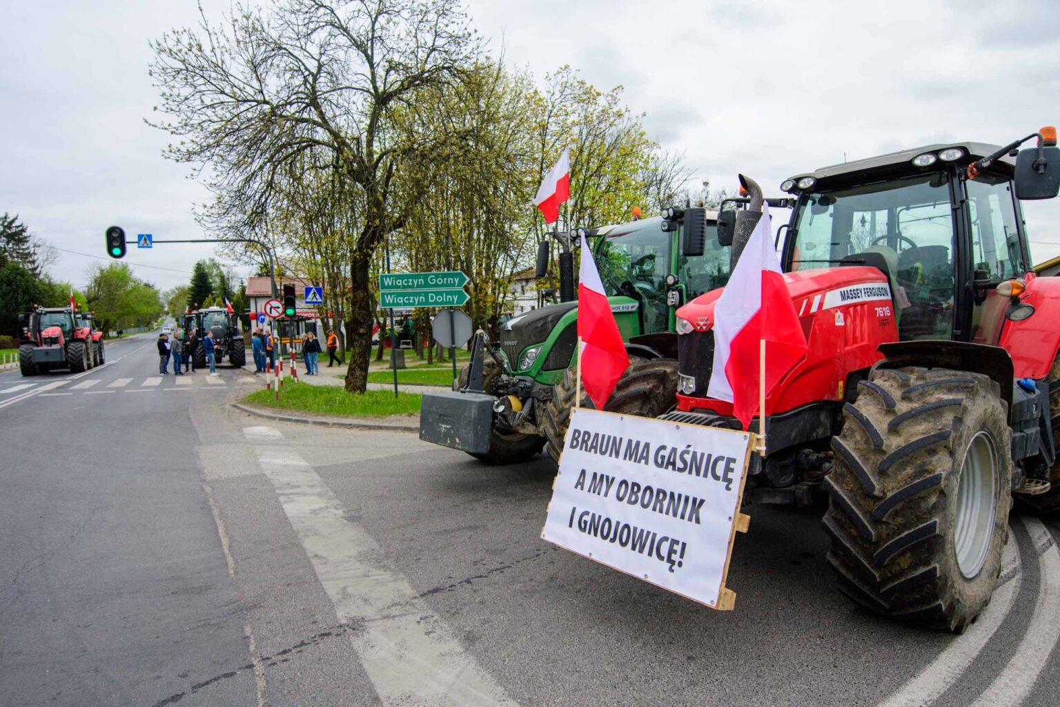 Protest rolnikow skrzyzowanie Nowosolna 13