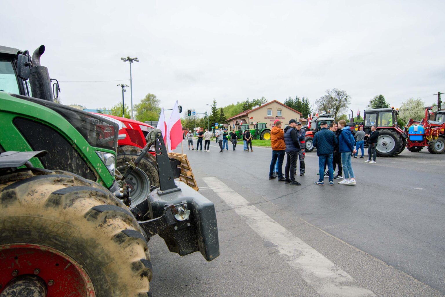 Protest rolnikow skrzyzowanie Nowosolna 15