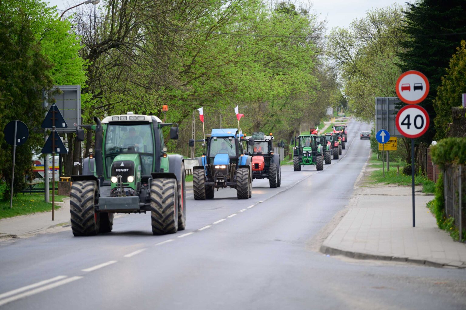 Protest rolnikow skrzyzowanie Nowosolna 19