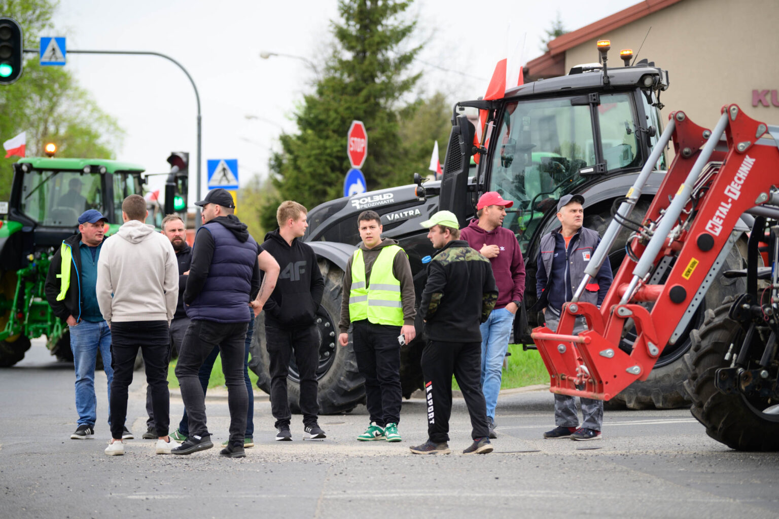 Protest rolnikow skrzyzowanie Nowosolna 21