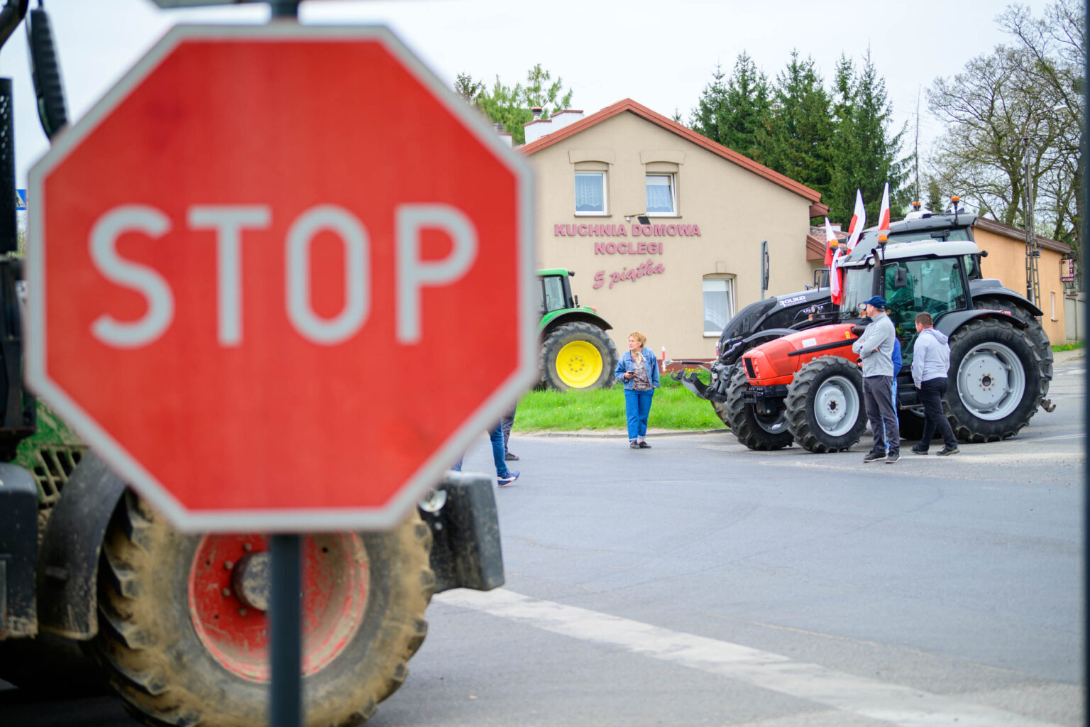 Protest rolnikow skrzyzowanie Nowosolna 23