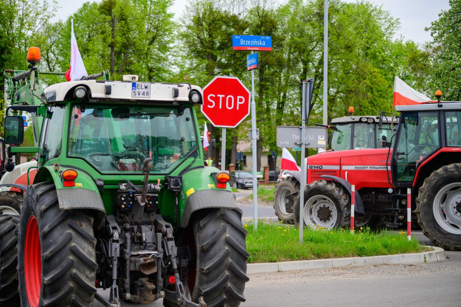Protest rolnikow skrzyzowanie Nowosolna 26