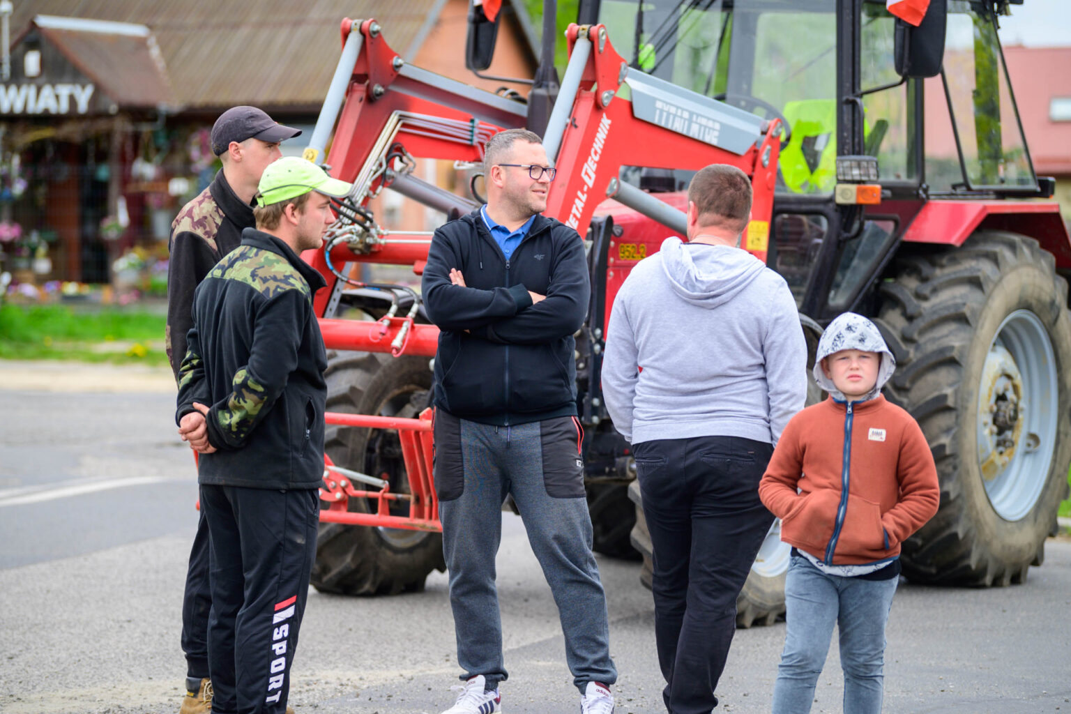 Protest rolnikow skrzyzowanie Nowosolna 41