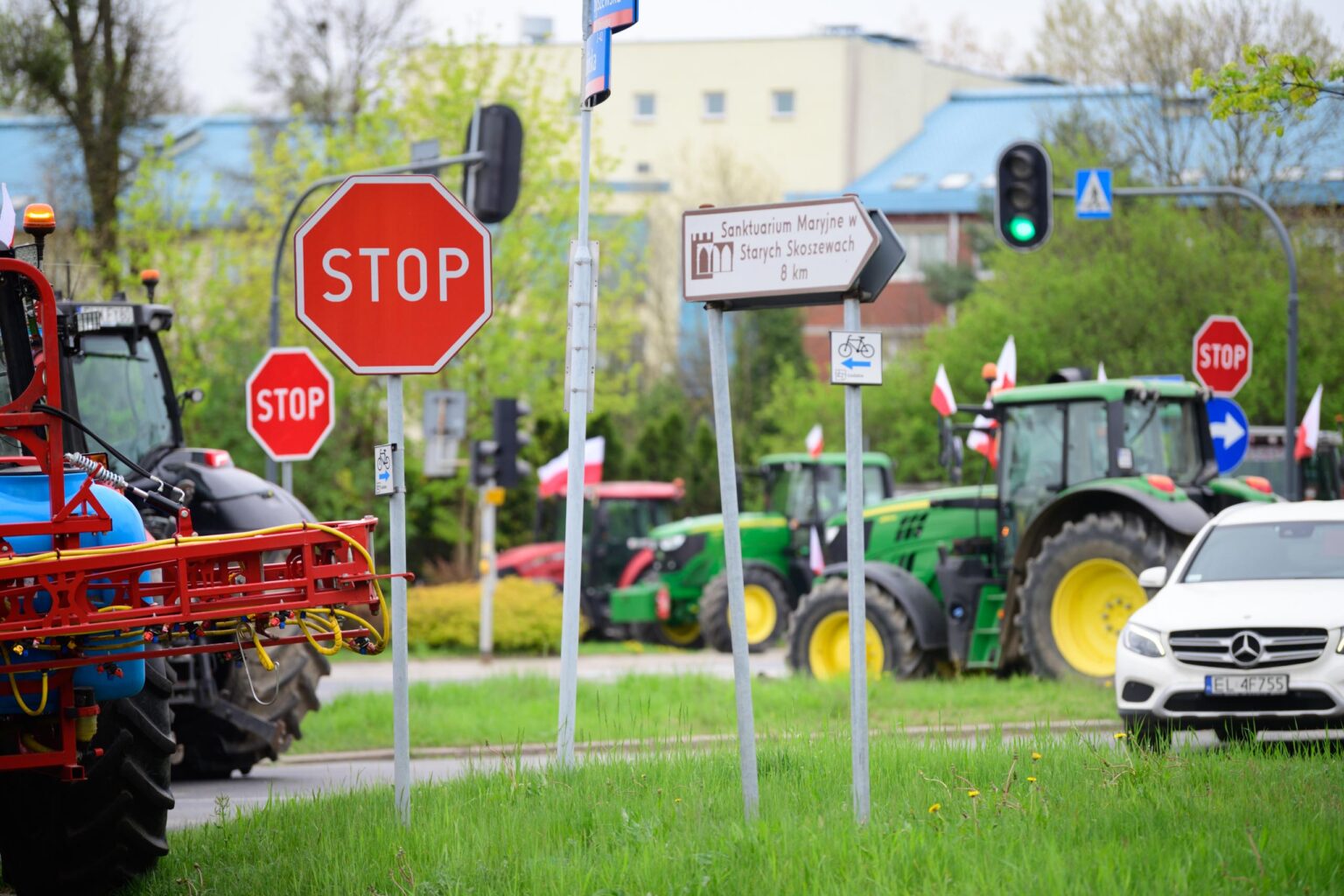 Protest rolnikow skrzyzowanie Nowosolna 47