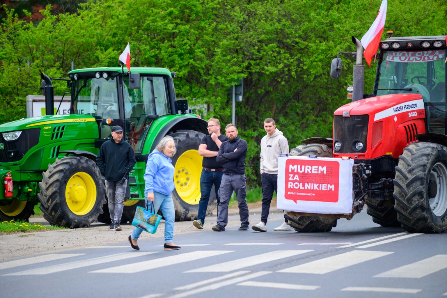 Protest rolnikow skrzyzowanie Nowosolna 49