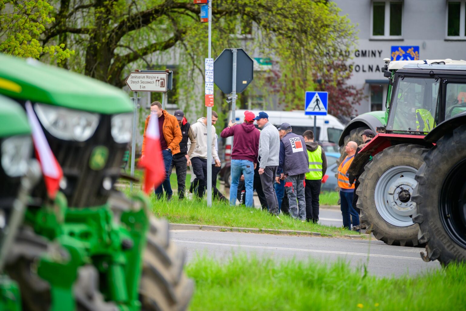 Protest rolnikow skrzyzowanie Nowosolna 50