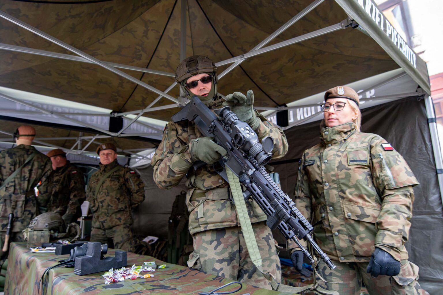 Przysiega WOT Lodz Pasaz Schillera 9