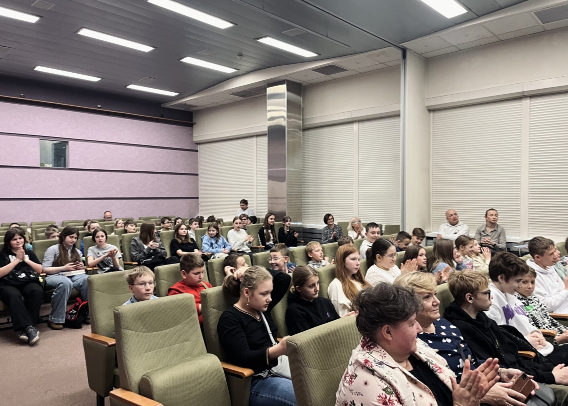 Michał Rusinek zachęcał do czytania książek łódzkich uczniów