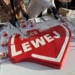 Wybory 2024. Lewica podsumowała kampanię do Rady Miejskiej w Łodzi. Politycy częstowali mieszkańców tortem 7 Lewica podsumowała kampanię do Rady Miejskiej w Łodzi
