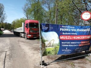 Park Solidarność w Tomaszowie Mazowieckim przechodzi rewitalizację