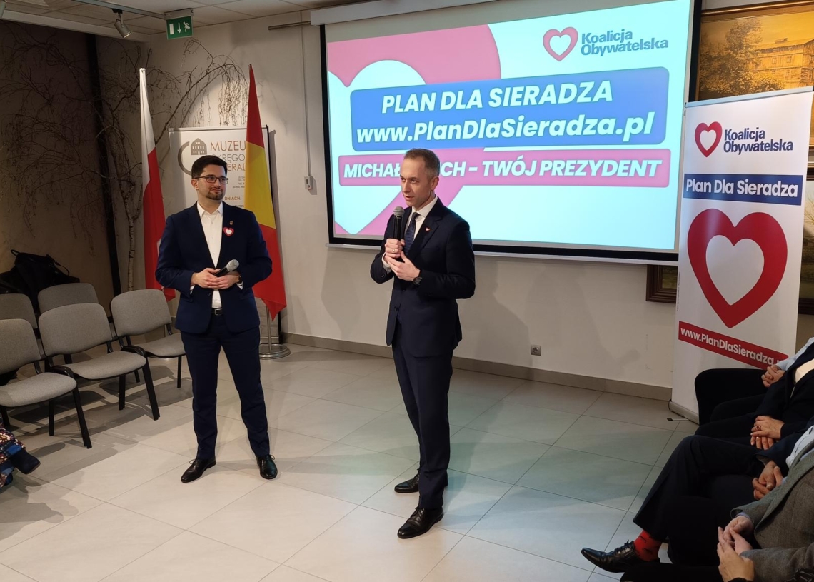 Dofinansowanie 15 Brygady Wsparcia Dowodzenia w Sieradzu zapowiada wiceminister Cezary Tomczyk