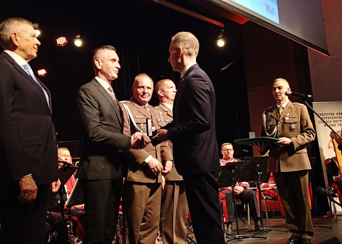 Sieradz: koncert z okazji 25. rocznicy wstąpienia Polski do NATO