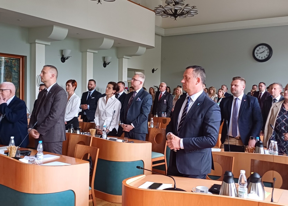 Pierwsza sesja nowej Rady Miejskiej w Bełchatowie – Partyk Marjan zaprzysiężony na prezydenta