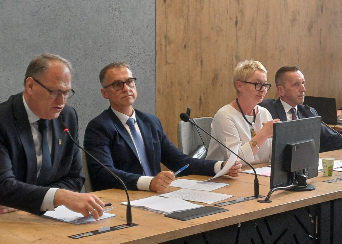 Prezydent Radomska poznał swoją pensję. Będzie zarabiał mniej niż w poprzedniej kadencji