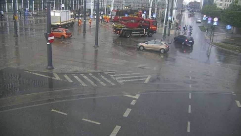 Wykolejenie tramwaju linii 8 na przystanku Piotrkowska Centrum