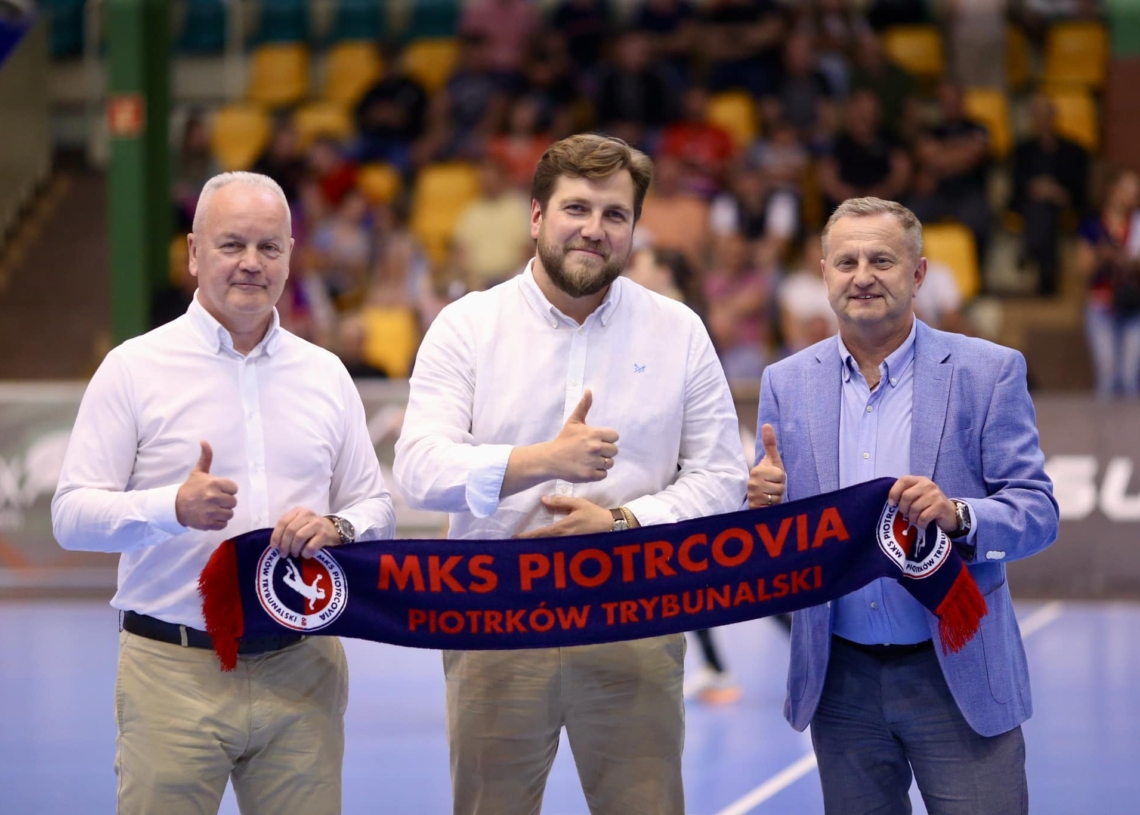 Konrad Piechocki wraca do sportu. Będzie prezesem Piotrcovii 1 Konrad Piechocki wraca do sportu. Będzie prezesem Piotrcovii