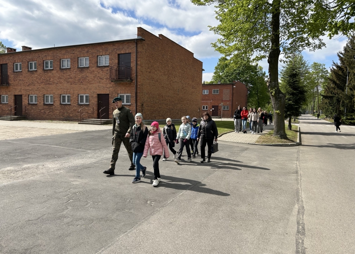 „Edukacja z wojskiem” w Sieradzu i regionie